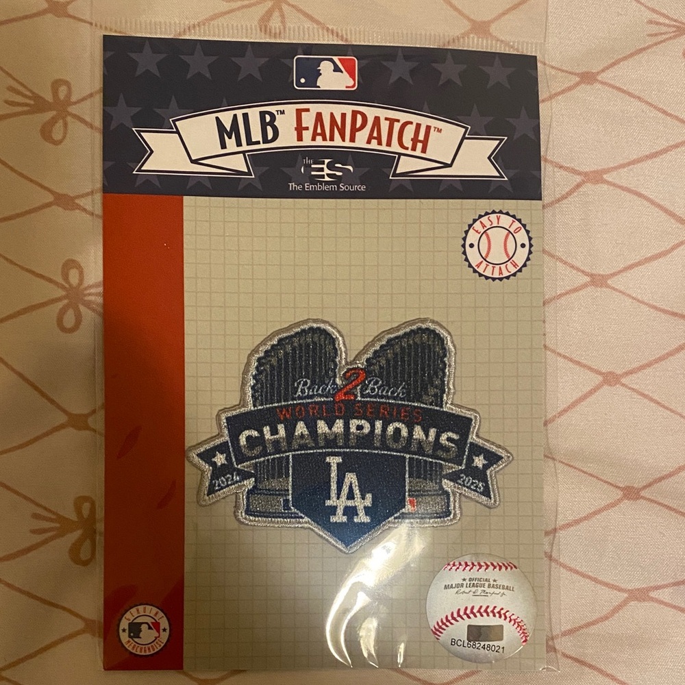 MLB Fanpatch Back to Back Champions LIMITED PATCH